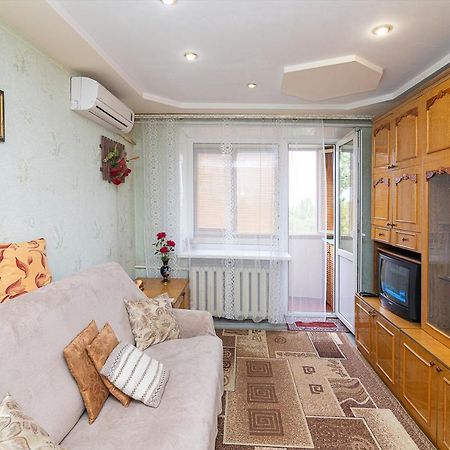 Comfortable Apartments On Hrushevskogo Street Near 16 City Hospital Dnipro Exterior foto