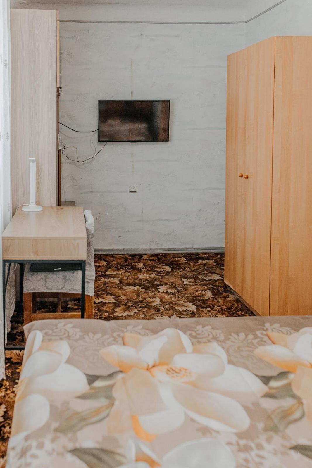 Comfortable Apartments On Hrushevskogo Street Near 16 City Hospital Dnipro Exterior foto